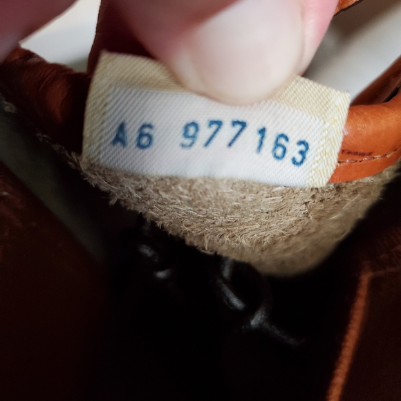Dooney & Bourke shoulder bag - Picture 13 of 13